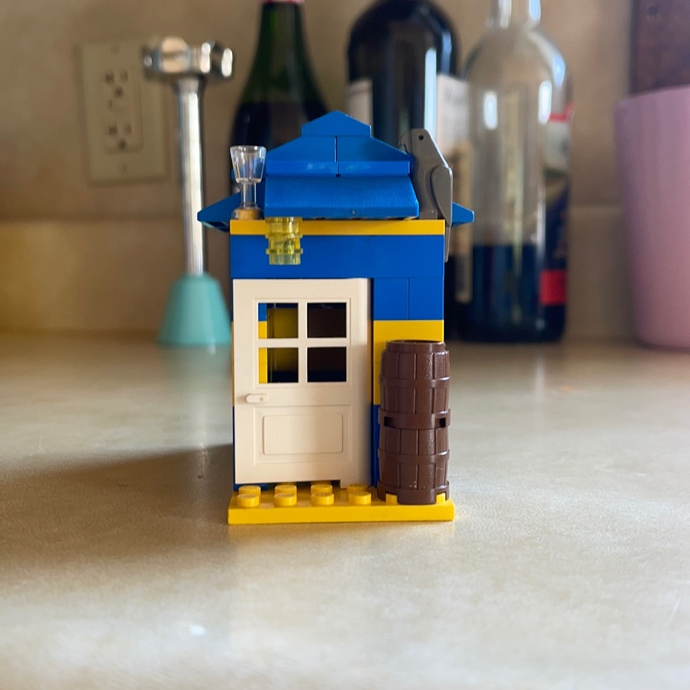 Lego Shotgun House